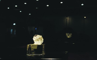 第三届中国(合肥)珠宝展亿元裸钻“摆谱”实惠首饰“亲民”