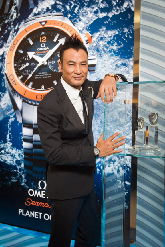 任达华完美演绎欧米茄全新海马系列海洋宇宙腕表