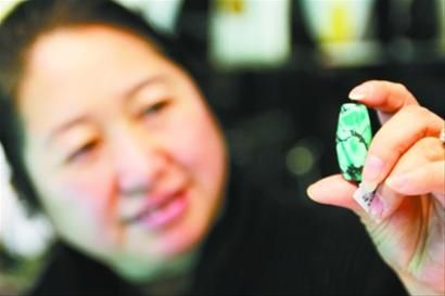 绿松石能否摆脱珠宝配角 绿松石在市场中的价格一路上扬