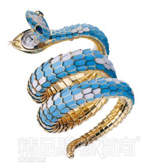 白色、青绿色珐琅黄金镶钻蛇形手链腕表，创作时间约为1967