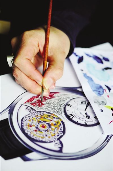 万宝龙Villeret腕表工厂，制表师正在绘制腕表表盘。