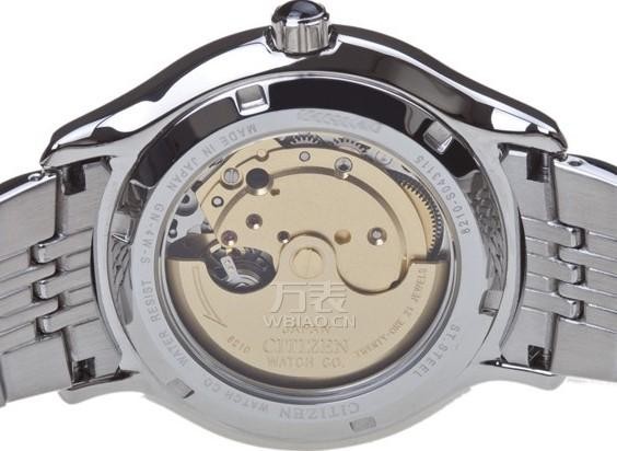 不锈钢表把有纹路能上链、调节时间更便捷，不锈钢表壳圆润光滑不利手