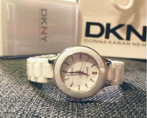 dkny白色陶瓷手表，腕上描绘时尚气息