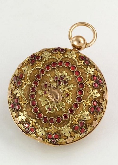 江诗丹顿古董钟表欣赏，感受久远年代的魅力