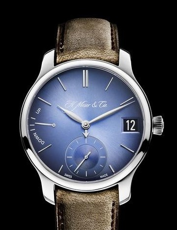 H.MOSER&CIE.勇创者万年历电光蓝腕表