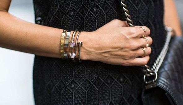 手腕上“最佳伴侣”是什么？时尚优雅的手环手链是个好选择