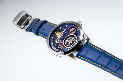 萬希泉創作首款高達陀飛輪限量腕表 設計英挺酷炫