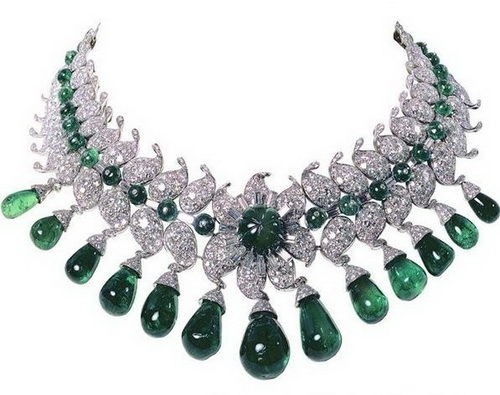 9。意大利王室的绿宝石项链