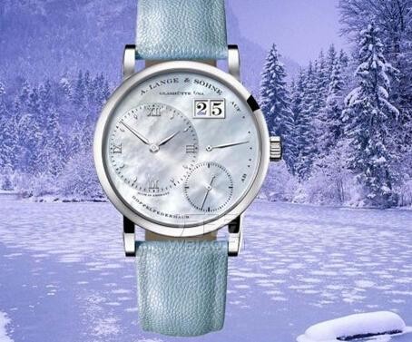 自然曼妙的名伶 最有浪漫冬日气息的腕表