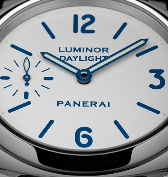 沛纳海呈献全新Luminor 8日动力储存对表