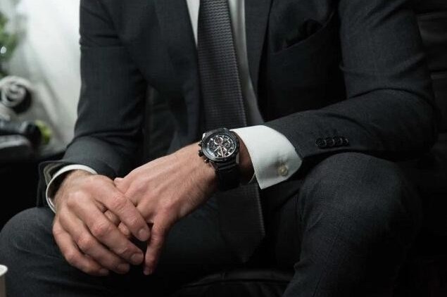 男人为什么必须要佩戴手表?