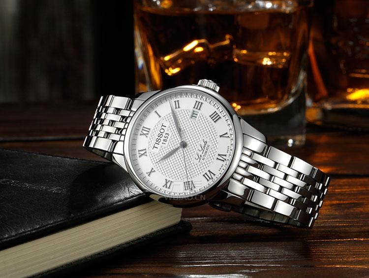 劳士顿皮带女士手表：对完美的追求永不停止