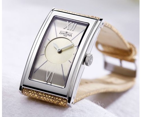 2016年，伯爵推出了多款优雅迷人的女士腕表