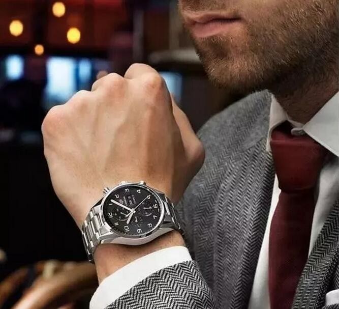 25岁左右的男士买什么表好_年轻人时尚休闲手表牌子推荐