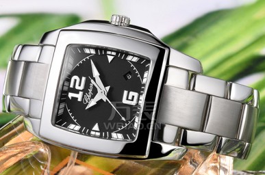 萧邦手表世界排名第几位，萧邦手表价格很贵吗？手表品牌