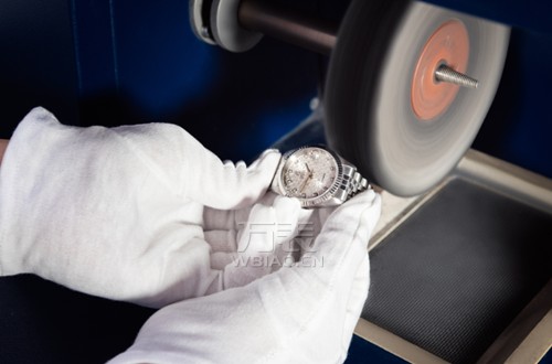 手表表带拆卸方法是什么?手表手表表带拆卸工具有哪些?