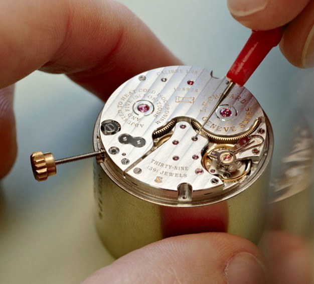 手表保养　萧邦手表真皮表带、机芯保养方法