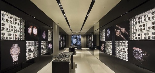 EMPORIO ARMANI在香港开设腕表及首饰旗舰店(图)