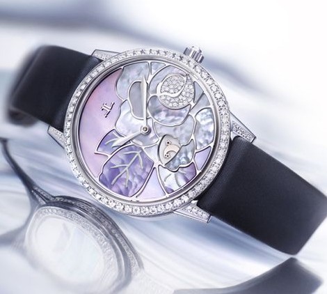 哪一款女性手表比较好看 腕间玫瑰珠宝手表推荐