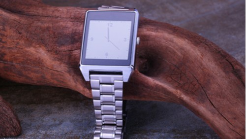 锐动X2智能手表挑战全金属设计
