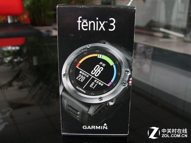 圆形表盘设计 佳明Fenix 3智能手表开箱