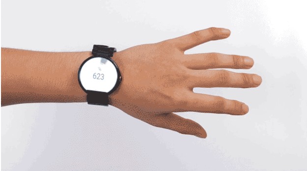 如何单手操作智能手表 这样方便多了