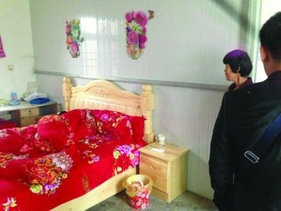 据媒体报道：长丰县5位新娘偷走家中结婚珠宝逃跑