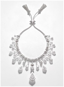 Jodhpur可翻转项链风筝形状钻石6.0 cts,大理石,水晶石,铺镶蓝宝石和钻石白金