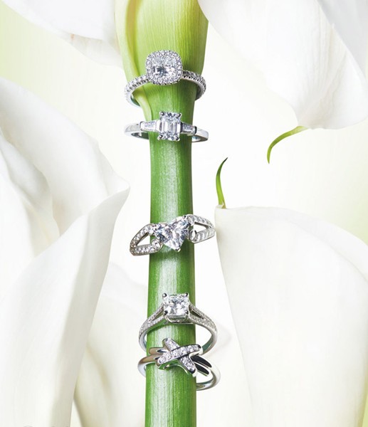 璀璨花语钻石戒指 显现优雅素净的清丽之美