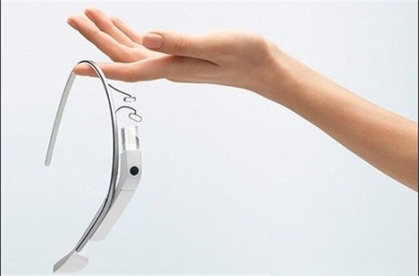 新款谷歌眼镜问世2015最新发布