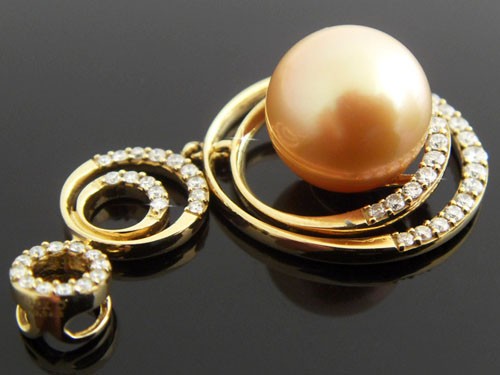金珍珠价格主要由哪四大因素组成？珍珠选购需注意颜色