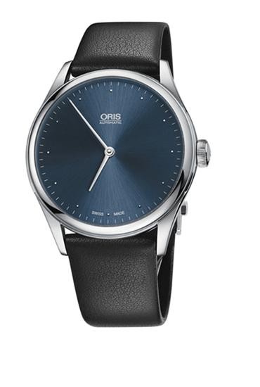 ORIS Thelonious Monk 爵士限量表为纪念美国Jazz音乐界的标志性人物Thelonious Monk而推出的特别版腕表,烟蓝色表盘令人想起其经典曲目《午夜旋律》。