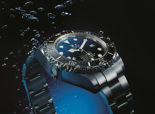 防水手表：一块标注3000 防水 50 米的手表竟不能带着洗澡？