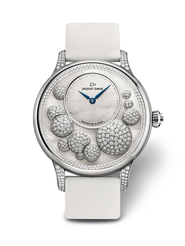 雅克德罗特别献上精致华美的珍珠母贝腕表 充满优雅气息