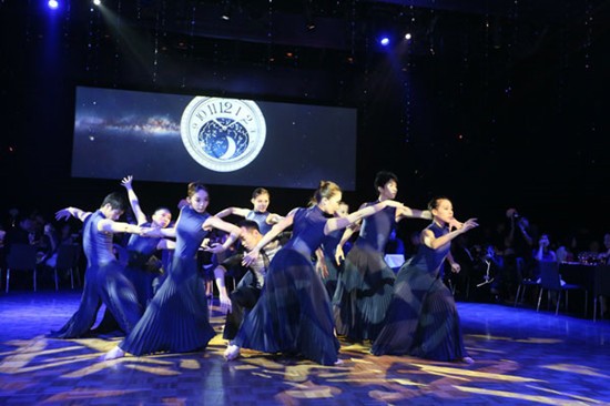 积家赞助香港演艺学院年度筹款舞宴歌顺利举行