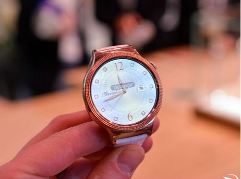 华为在国内首发了华为首款智能手表产品