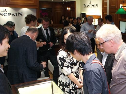 去香港、瑞士买表的利与弊