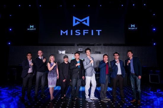 Fossil旗下时尚运动品牌Misfit推出时尚智能穿戴设备Ray
