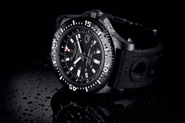 全新超级海洋44特别版腕表 专业的潜水腕表
