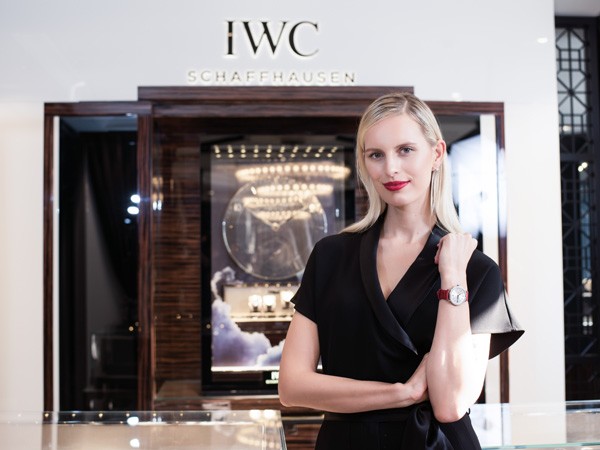 IWC万国表品牌大使诠释“无畏 至美”女性魅力