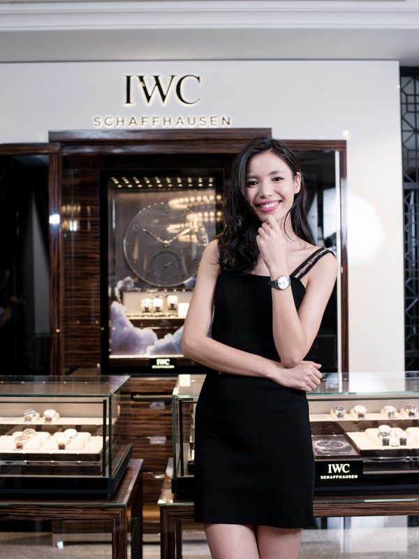 IWC万国表品牌大使诠释“无畏 至美”女性魅力