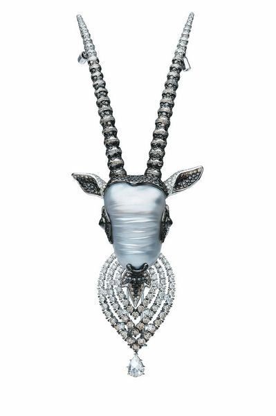 Alessio Boschi：Unique 系列异形珍珠羚羊胸针