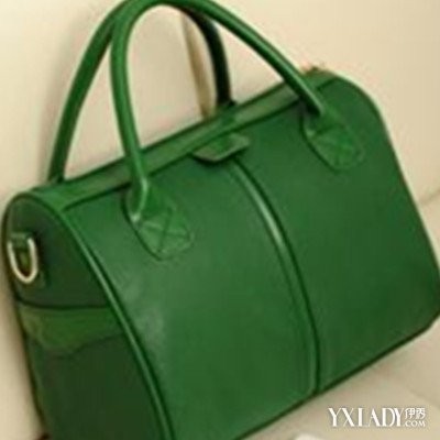 【图】墨绿色包包怎么搭配呢?教你包包与服装