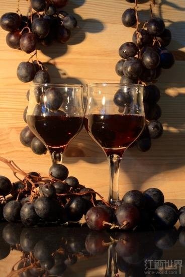 美酒大爆炸：果香最浓的红葡萄酒