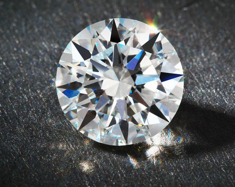 为什么钻石值得收藏和保值?