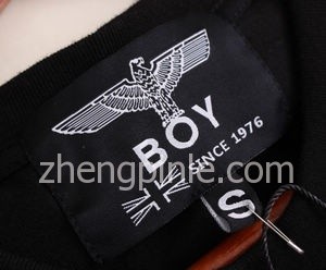 韩国BOY LONDON衣服的领标