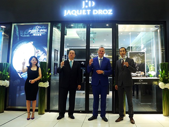 雅克德罗(Jaquet Droz) 荣耀揭幕北京APM的新概念精品店