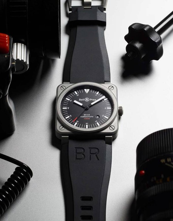 柏莱士全新两款BR03-92腕表，只为旅行爱好者